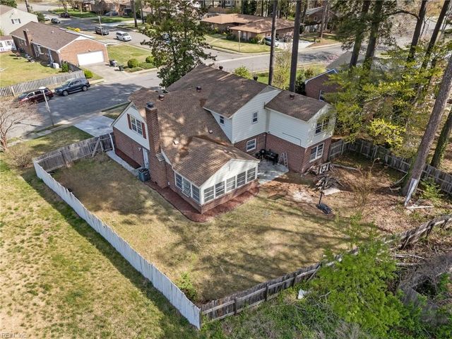 36 Whetstone DR, Hampton, VA 23666