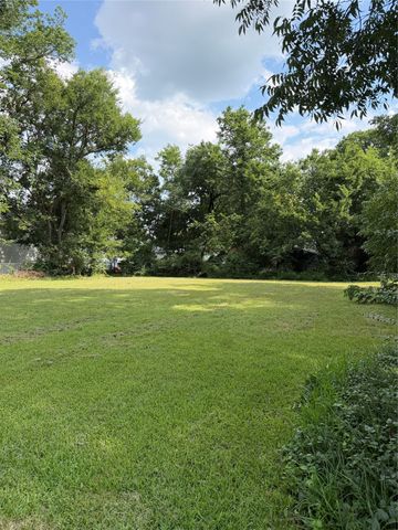 1607 Bonham Street, Commerce, TX 75428