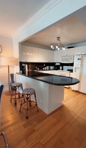 2301 Collins Avenue 833, Miami Beach, FL 33139