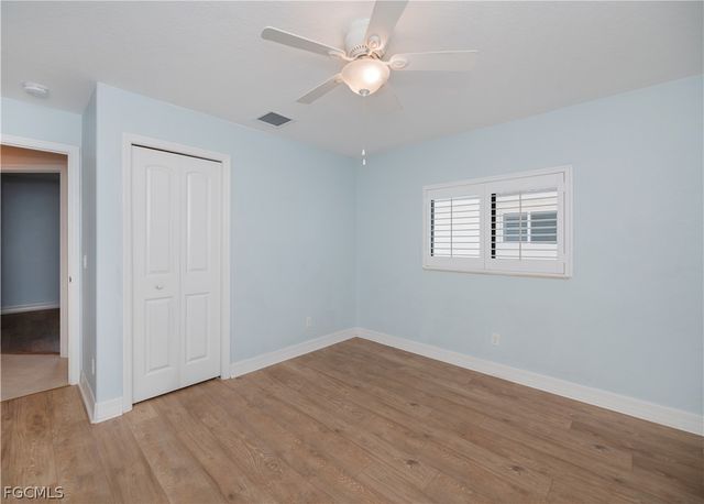 4607 SW 14th AVE, Cape Coral, FL 33914