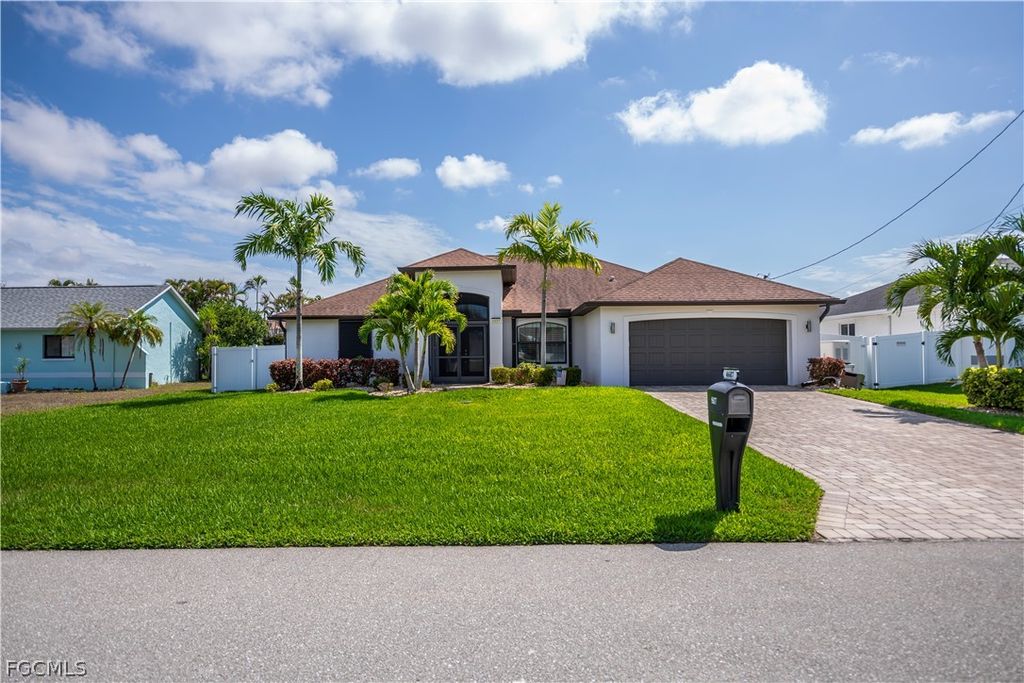 4607 SW 14th AVE, Cape Coral, FL 33914