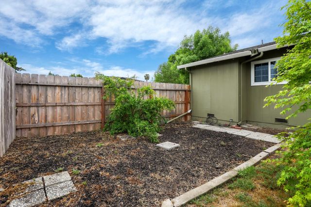 7506 Richland Way, Stockton, CA 95207