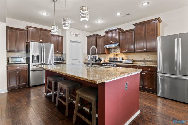 3011 Magnolia Leaf Circle, Owens Cross Roads, AL 35763