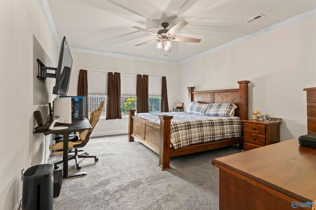 3011 Magnolia Leaf Circle, Owens Cross Roads, AL 35763