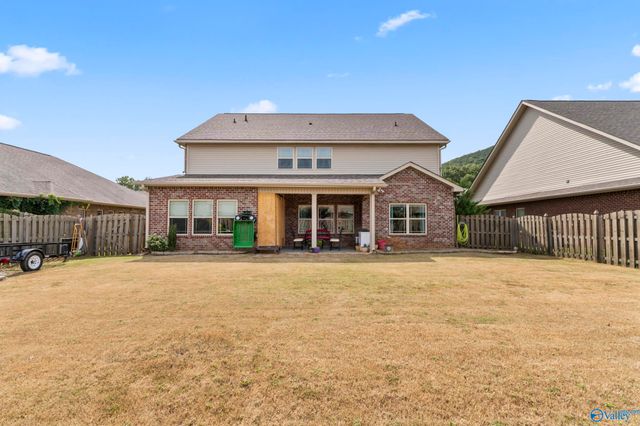 3011 Magnolia Leaf Circle, Owens Cross Roads, AL 35763