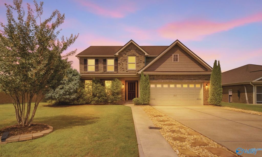 3011 Magnolia Leaf Circle, Owens Cross Roads, AL 35763