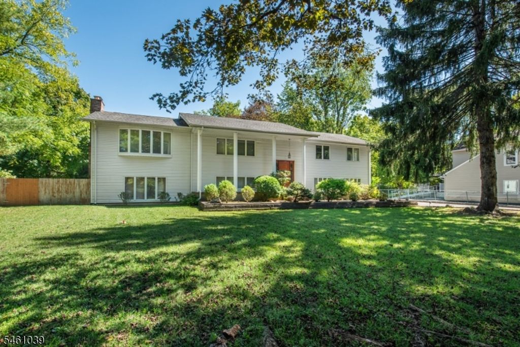 193 Walnut St, Livingston Twp., NJ 07039 — photo 2