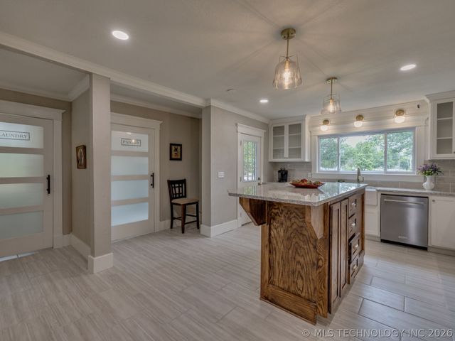 908 SE 3rd Street, Wagoner, OK 74477