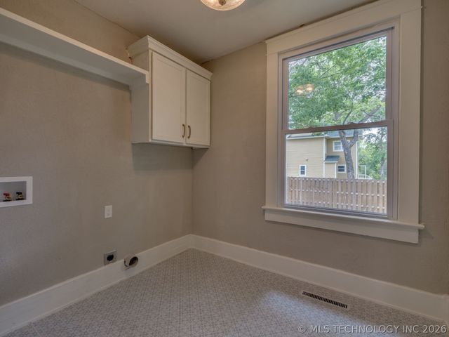 908 SE 3rd Street, Wagoner, OK 74477