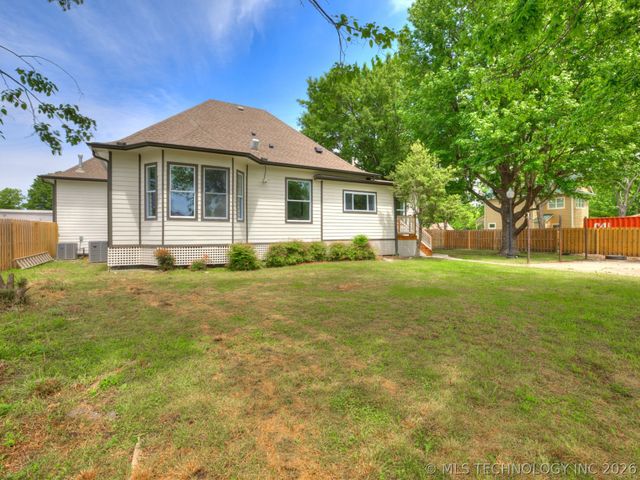 908 SE 3rd Street, Wagoner, OK 74477