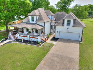 908 SE 3rd Street, Wagoner, OK 74477