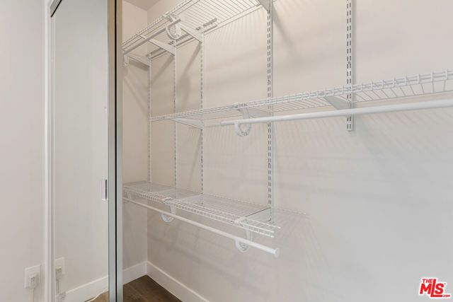 2401 S SYCAMORE Avenue 7, Los Angeles, CA 90016