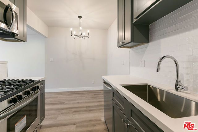 2401 S SYCAMORE Avenue 7, Los Angeles, CA 90016