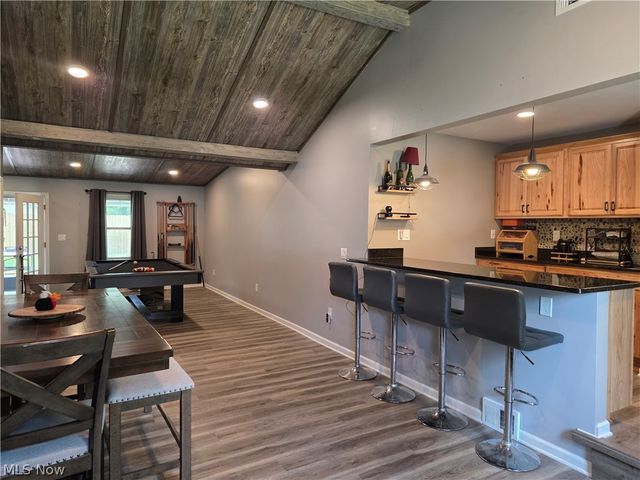 9856 Dupont Drive, Columbia Station, OH 44028