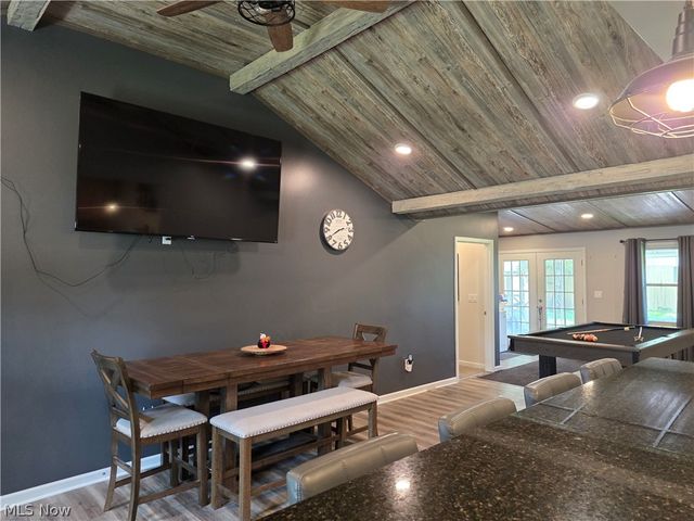 9856 Dupont Drive, Columbia Station, OH 44028