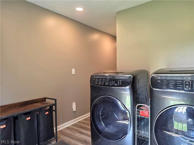 9856 Dupont Drive, Columbia Station, OH 44028