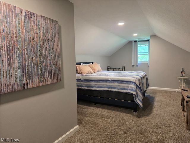 9856 Dupont Drive, Columbia Station, OH 44028