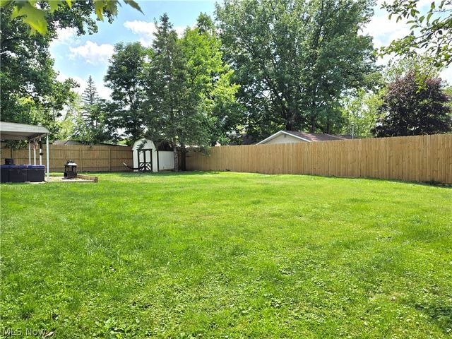 9856 Dupont Drive, Columbia Station, OH 44028