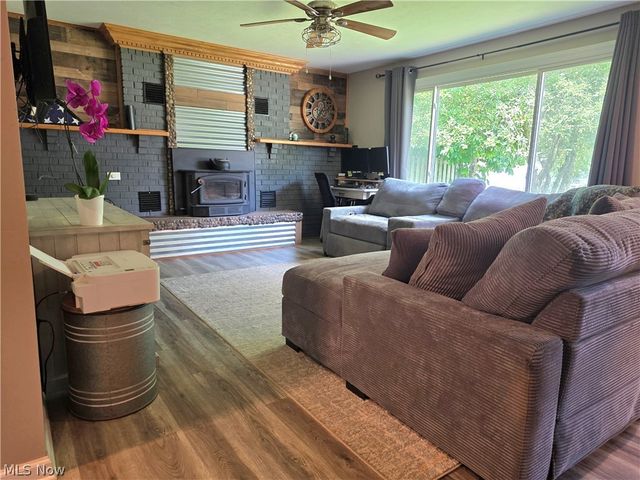 9856 Dupont Drive, Columbia Station, OH 44028