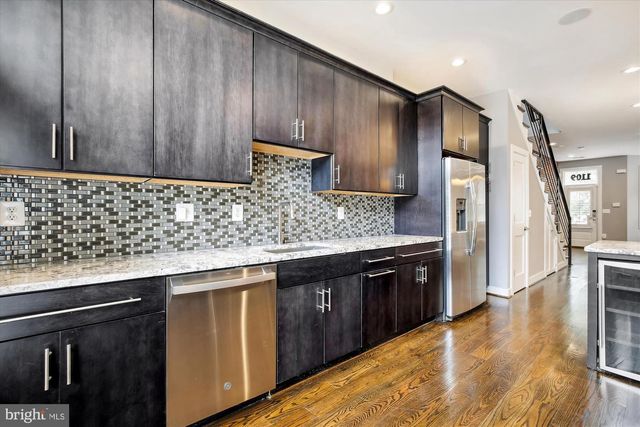 1109 I ST NE, Washington, DC 20002