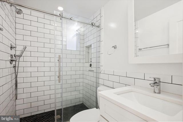 1109 I ST NE, Washington, DC 20002