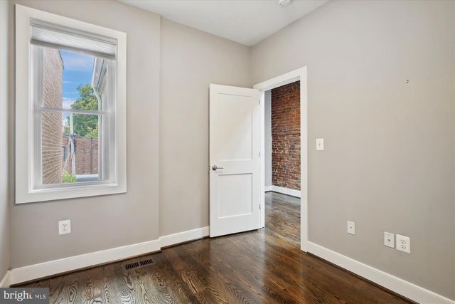 1109 I ST NE, Washington, DC 20002