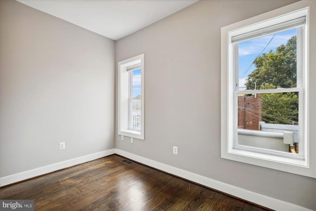 1109 I ST NE, Washington, DC 20002