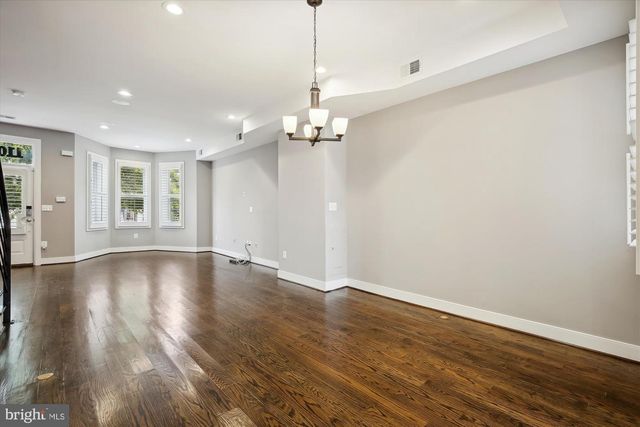 1109 I ST NE, Washington, DC 20002