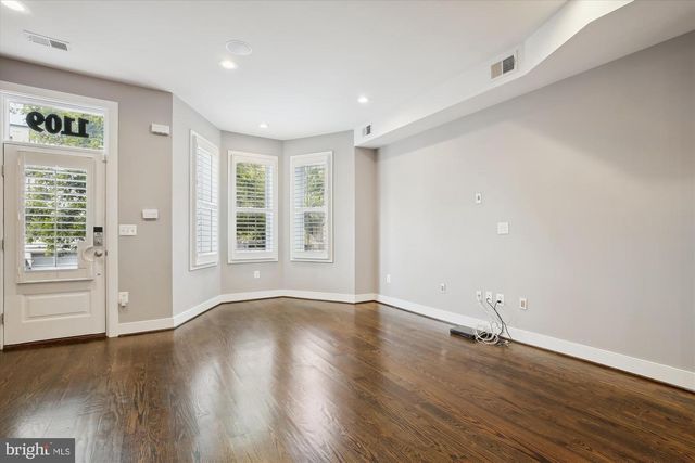 1109 I ST NE, Washington, DC 20002