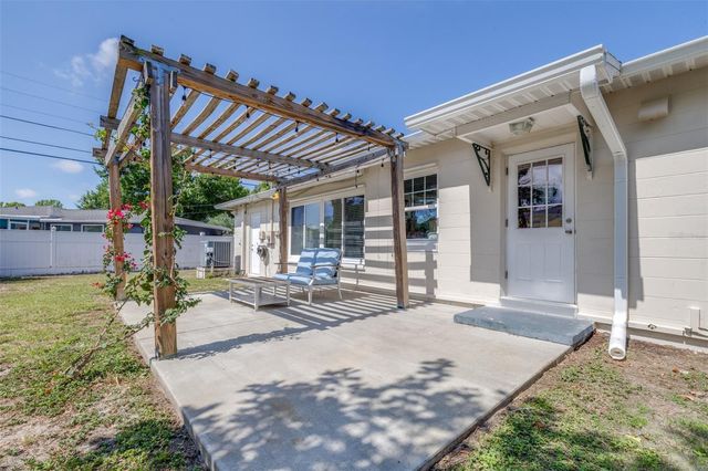2991 38TH STREET N, St Petersburg, FL 33713