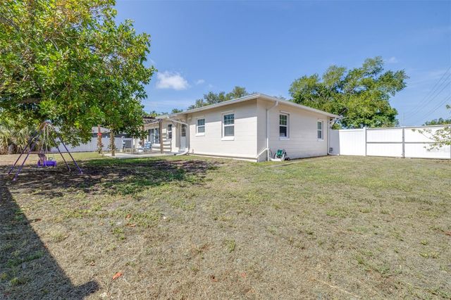 2991 38TH STREET N, St Petersburg, FL 33713