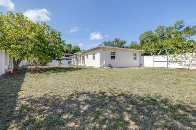 2991 38TH STREET N, St Petersburg, FL 33713