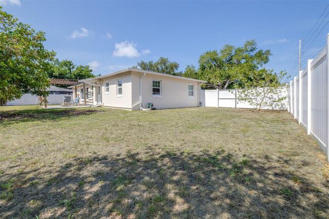 2991 38TH STREET N, St Petersburg, FL 33713