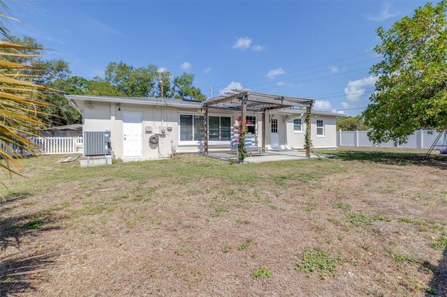 2991 38TH STREET N, St Petersburg, FL 33713