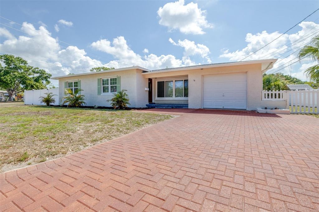 2991 38TH STREET N, St Petersburg, FL 33713