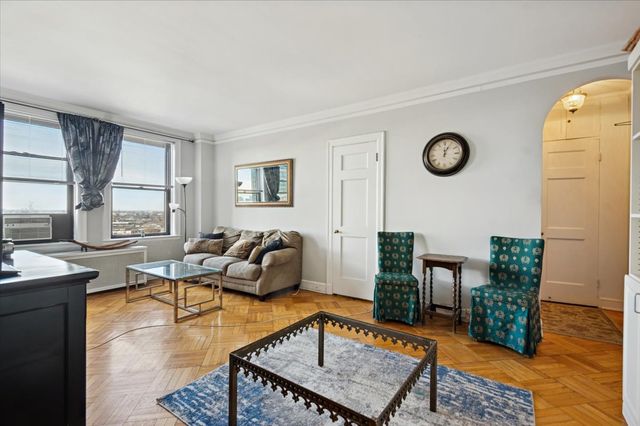 2000 N Lincoln Park West 1311, Chicago, IL 60614