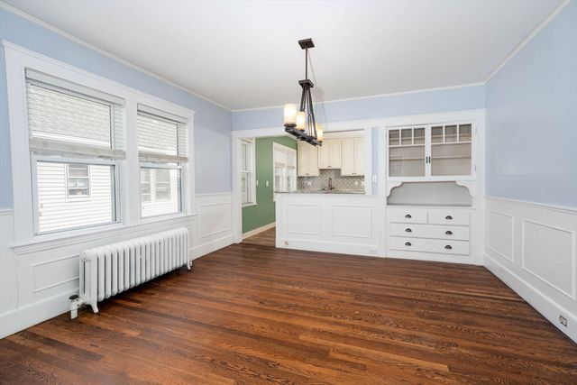 39 Dyer Ave 39, Milton, MA 02186