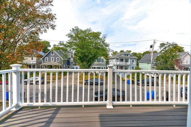 39 Dyer Ave 39, Milton, MA 02186