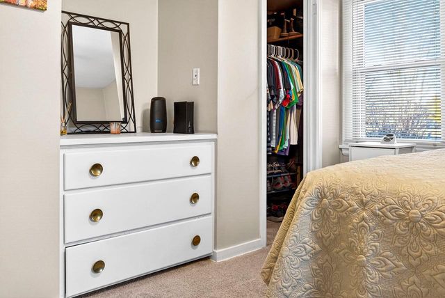 934 W 9TH AVENUE, Oshkosh, WI 54902