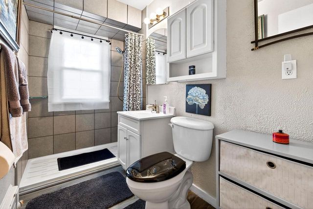 934 W 9TH AVENUE, Oshkosh, WI 54902