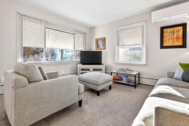 934 W 9TH AVENUE, Oshkosh, WI 54902