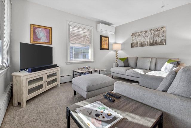 934 W 9TH AVENUE, Oshkosh, WI 54902