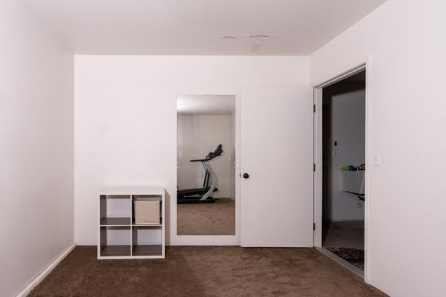 1564 E Waterford Ave, Fresno, CA 93720