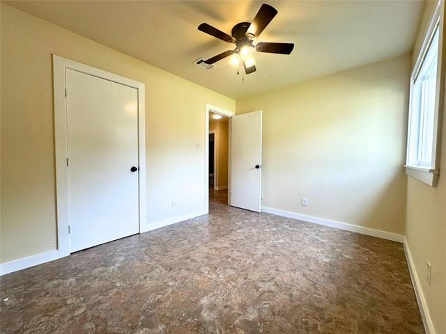 2525 Dovemeadow DR, Austin, TX 78744