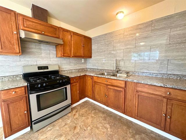 2525 Dovemeadow DR, Austin, TX 78744