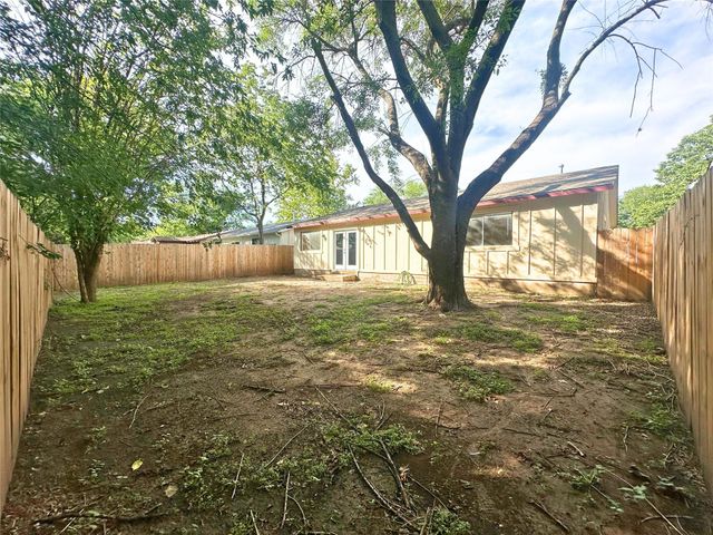 2525 Dovemeadow DR, Austin, TX 78744
