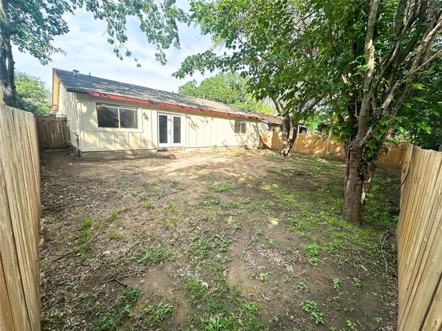 2525 Dovemeadow DR, Austin, TX 78744