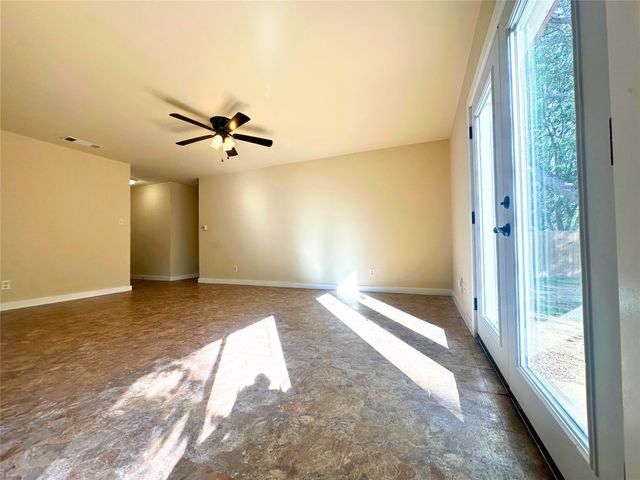2525 Dovemeadow DR, Austin, TX 78744