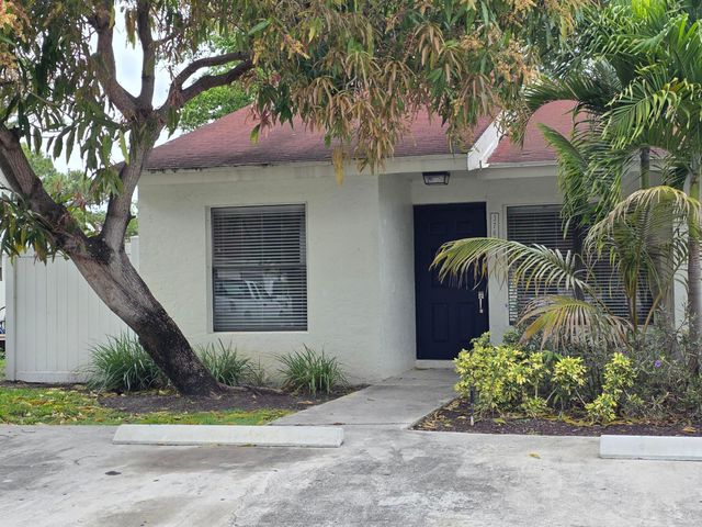 3769 Mil Race Court, Greenacres, FL 33463