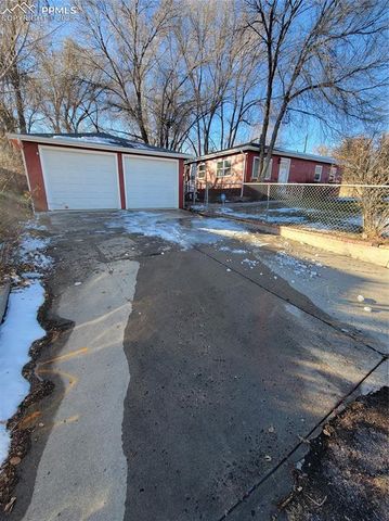 1116 Bennett Avenue, Colorado Springs, CO 80909